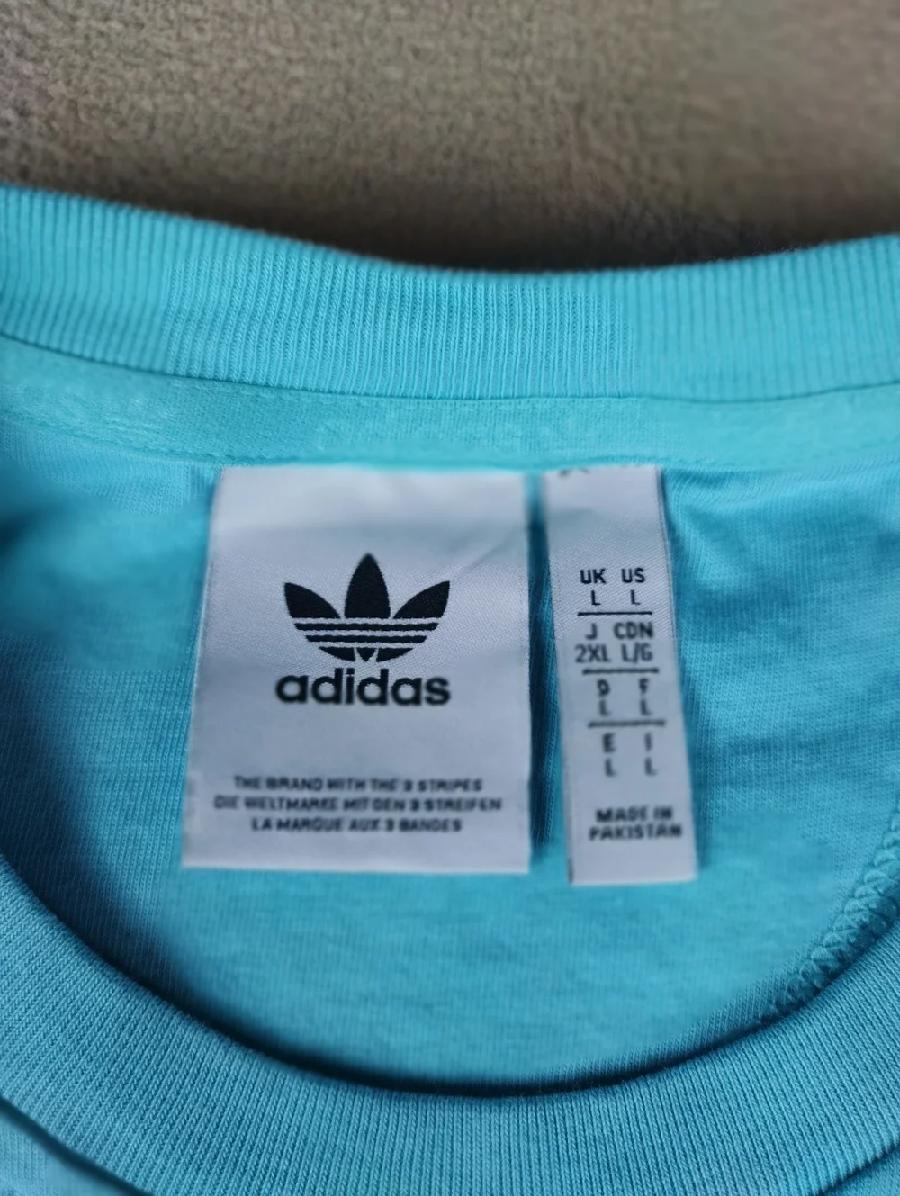 Vtg Y2K Adidas Men's Size Large Casual Wear Shirt